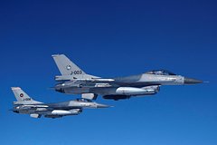 Названы возможные сроки начала боевых полетов ВСУ на F-16